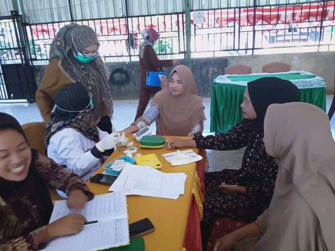 Kegiatan Rutin Posyandu Mekar 2 Dusun Pengadang B 
